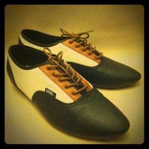 RESERVED FOR @linzorrr !! ENJOY 😘 VANS Sophie