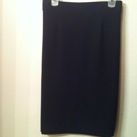 💋Brand new Black sexy fitted skirt 💋