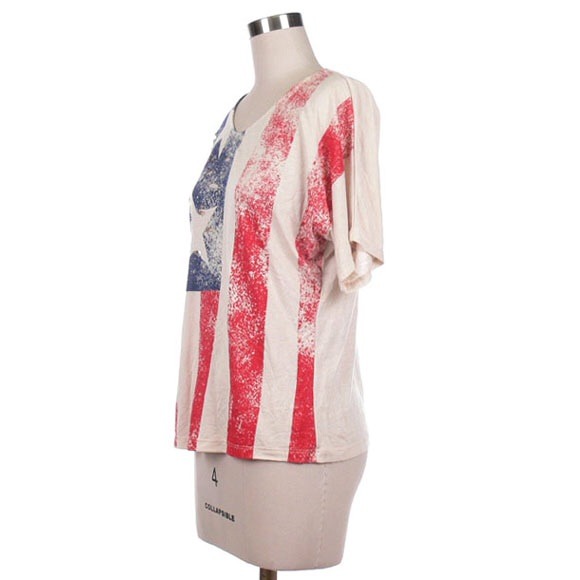 An American flag printed top. - Picture 2 of 4