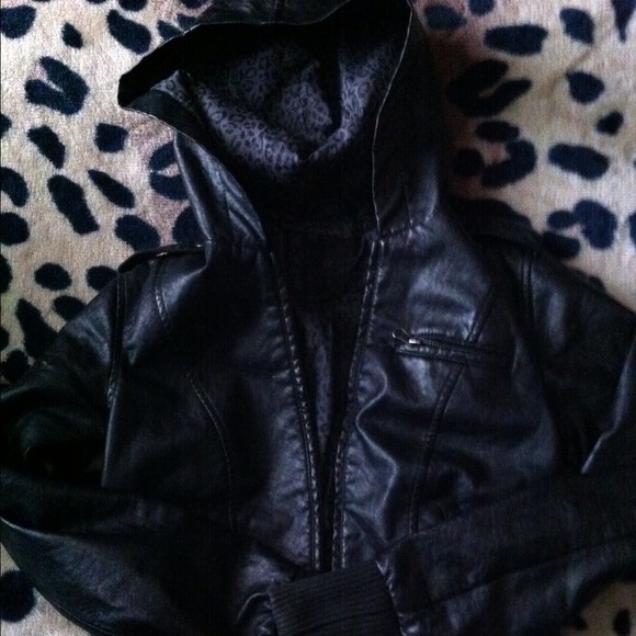 Pacsun pleather jacket !