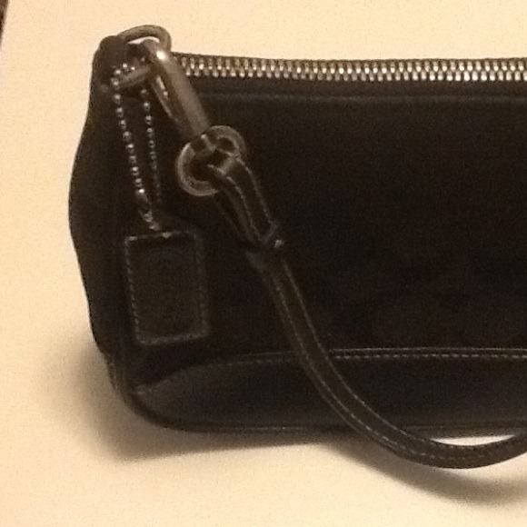 Coach Handbag - Picture 2 of 3