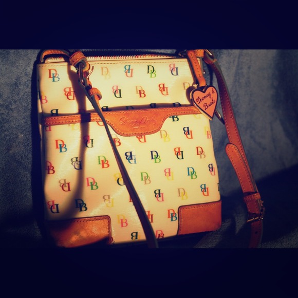 Dooney & Bourke purse