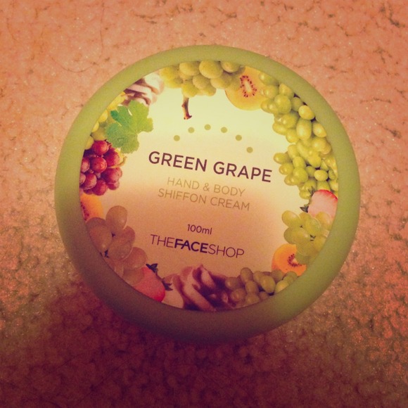 Face Shops green grape hand and body cream - Picture 1 of 1