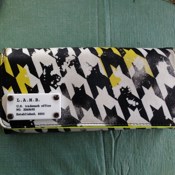 L.A.M.B. Wallet