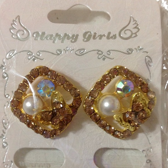 Cute butterfly earrings