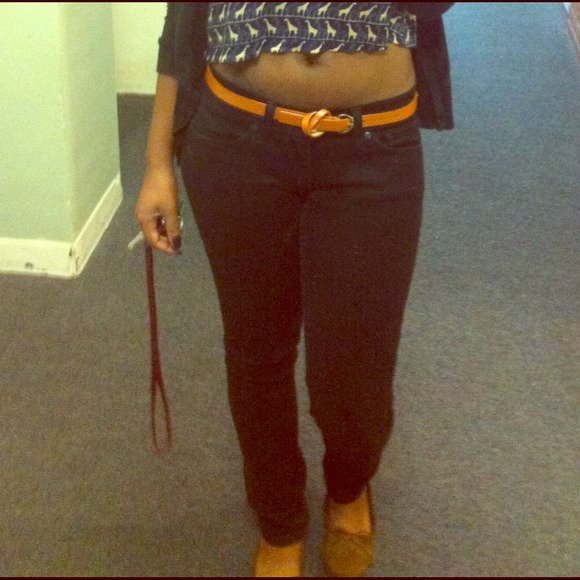 Levis too super low skinny jeans. Black