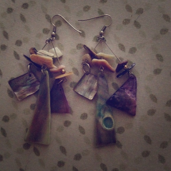 Multicolor seashell dangles - Picture 1 of 1