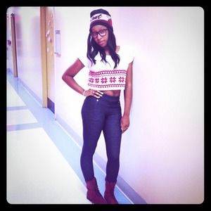 White snowflake belly shirt