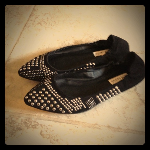 Kelsi Dagger black studded flats