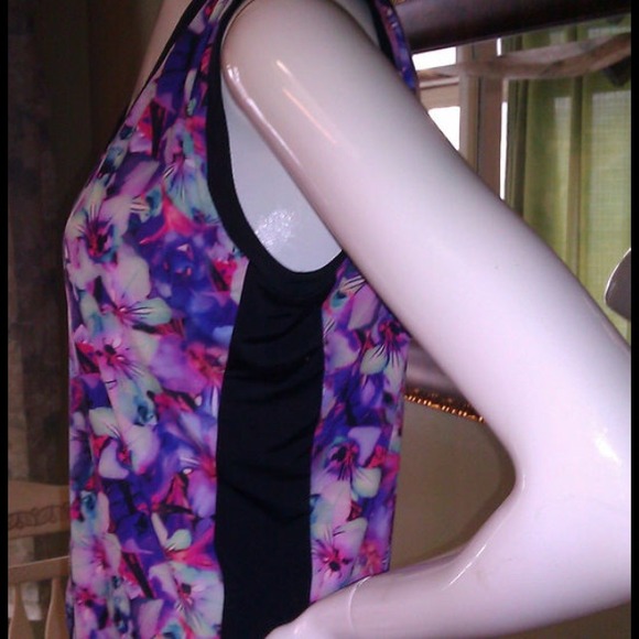 NTW Express top - Picture 2 of 3