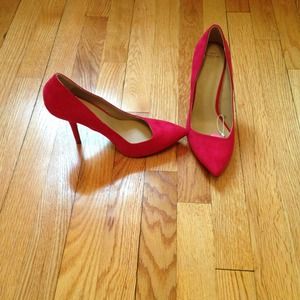 Zara Shoes - Brand new Zara raspberry pumps Zara Shoes - Brand new Zara raspberry pumps
