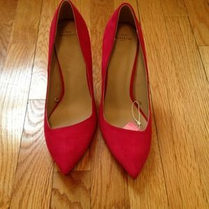 Zara Shoes - Brand new Zara raspberry pumps Zara Shoes - Brand new Zara raspberry pumps