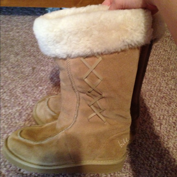 Tall BILLABONG boots ❤👢❄