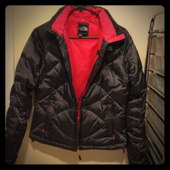 THE NORTH FACE ACONCAGUA DOWN COAT