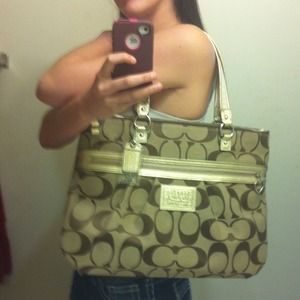 Brand New Coach Tote NWOT