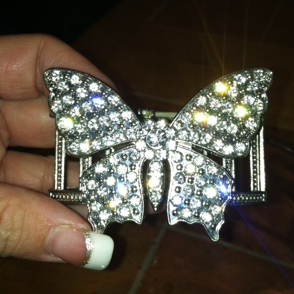 Butterfly stretch bracelet