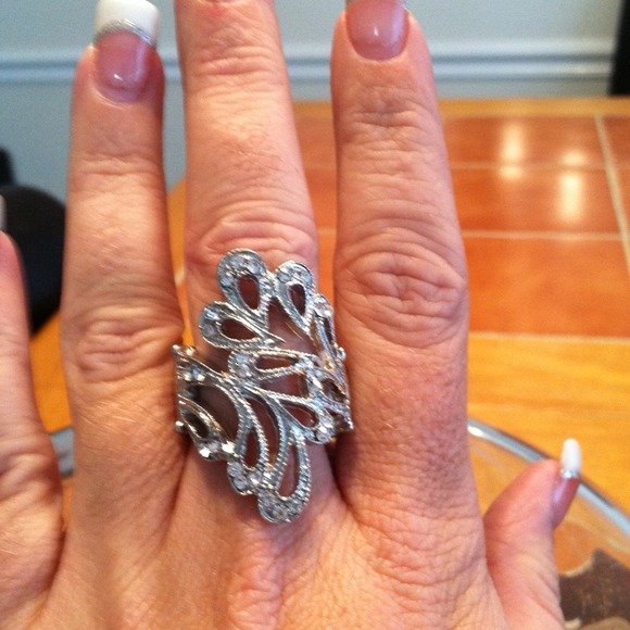 Silver faux diamond stretch ring