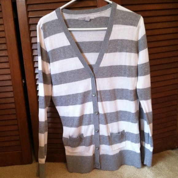 Old navy - light weight sweater