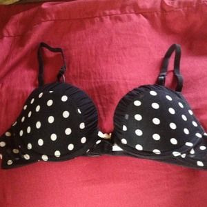 ❌SOLD❌Black and white Polka dot bra size 34A