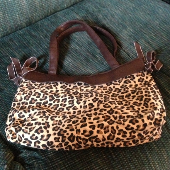 Retired Thirty One skirt purse with cheetah skirt
