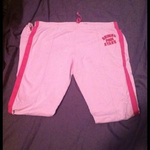 VS PINK PANTS!