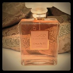 🚫SOLD🚫✨COCO Mademoiselle Chanel ✨