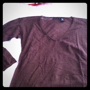 Great layering top! Brand new!