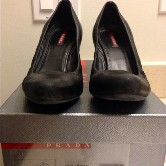 *REDUCED* Prada sport pumps