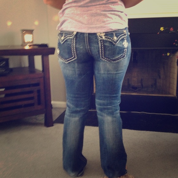 ••Sold••Miss Me Jeans - Picture 1 of 2