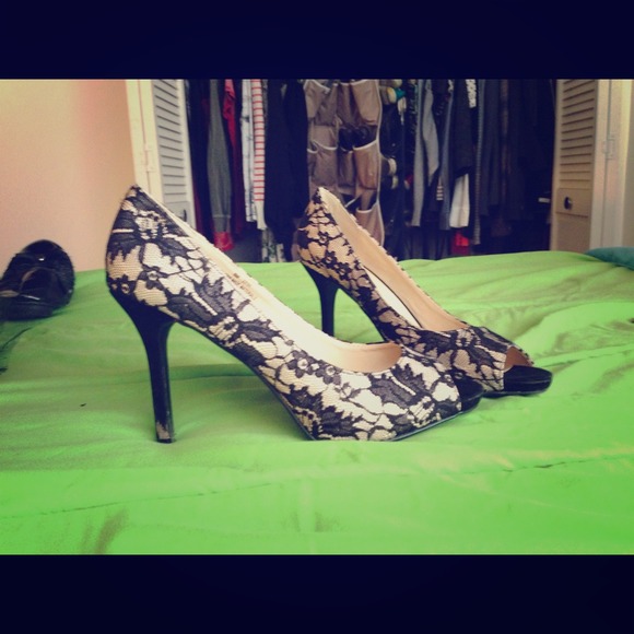 Black lace peep toe heels