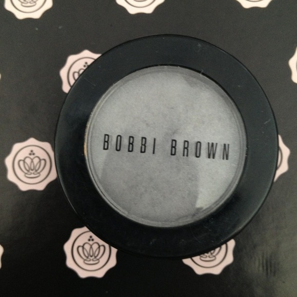 ⛔Sold⛔Bobbie Brown single shadow in sterling