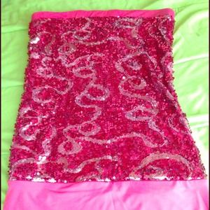 Super sparkly sequin pink strapless top