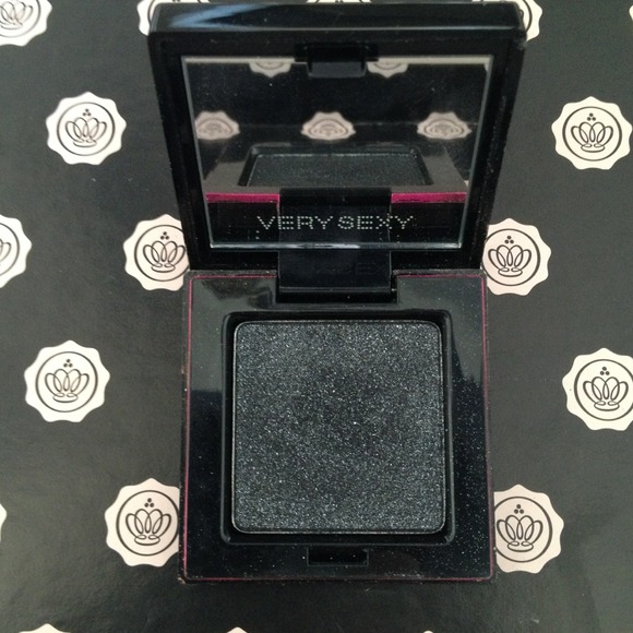⛔Sold⛔Victoria's Secret very sexy single eye