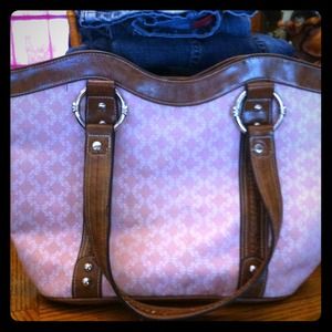 Just a very nice hand bag