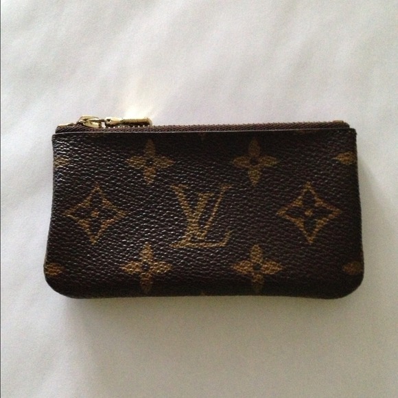 💔SOLD💔Louis Vuitton Key Pouch