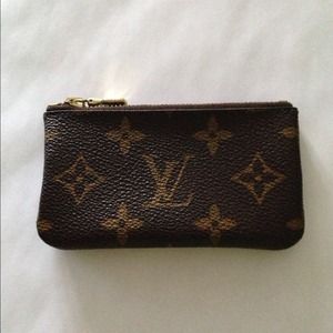 💔SOLD💔Louis Vuitton Key Pouch
