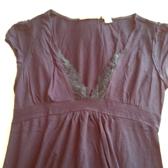 Guess navy top!
