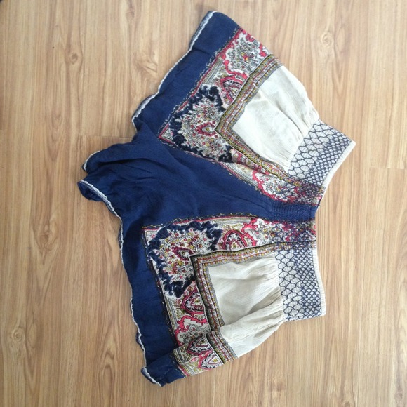 ❌SOLD TO JULISSA❌ Free People shorts - Picture 3 of 4