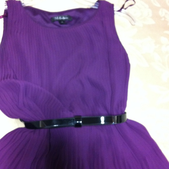 Cute purple dress - Picture 2 of 3