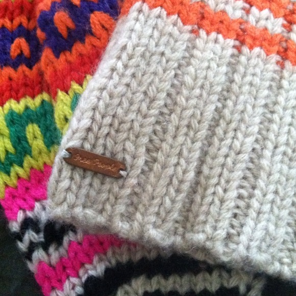 Free people mittens - Picture 2 of 2
