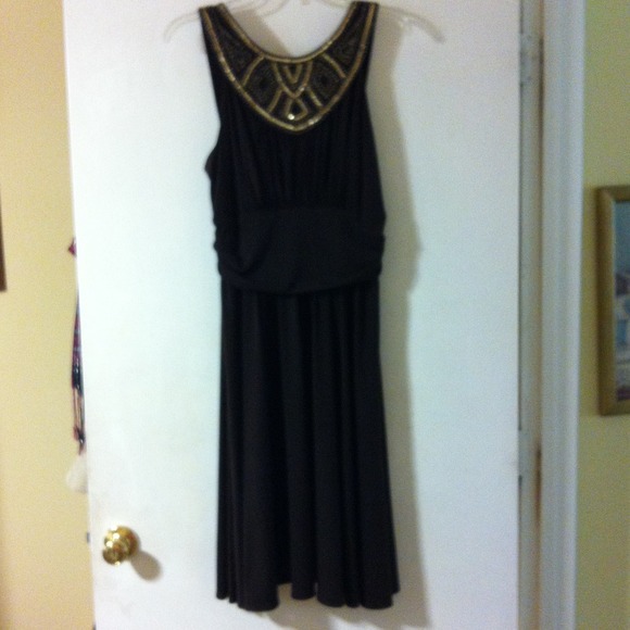 Brown n gold - Picture 2 of 2