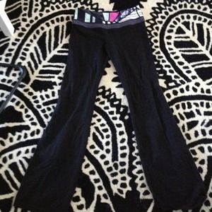 Lululemon yoga pants