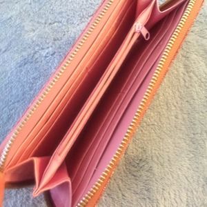 🚨Reduced🚨 Pink glitter wallet