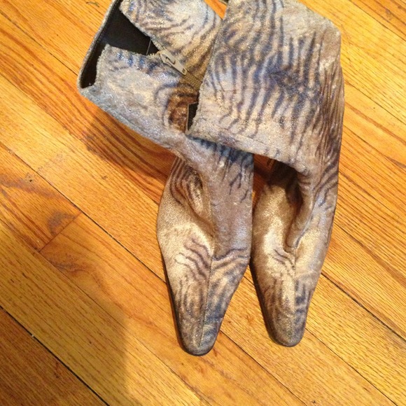 Ankle boots