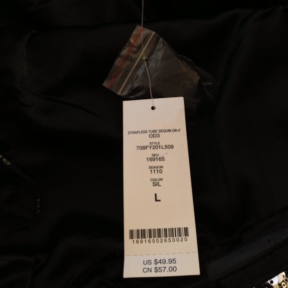 2b by Bebe silver sequin mini - Picture 3 of 3