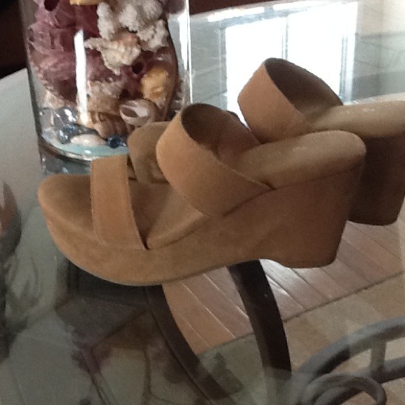 Shoes - Picture 2 of 3