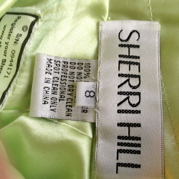 Abstract prom dress! - Picture 4 of 4