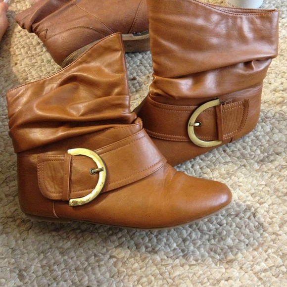 Cute brown boots