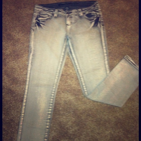 Blue asphalt black acid washed jeans