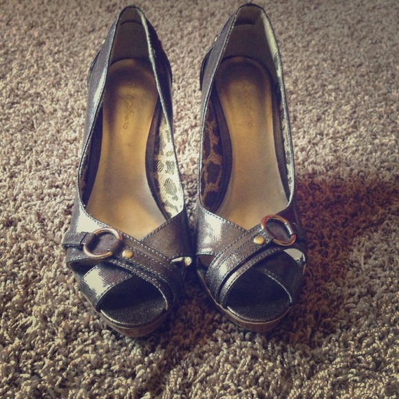 Cool brown shoes perfect for summer!